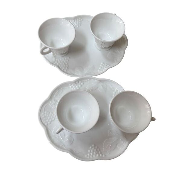Indiana Colony Milk Glass Harvest Grapes Design Set of 4 Teacups and 2 Plates - Picture 4 of 12